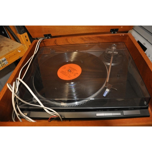 1123 - A TECHNICS COMPONANT HI FI in a teak cabinet including a RS-B565 tape player, a SL-PG200A CD player,... 