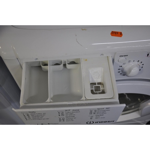 1124 - AN INDESIT IWC81482 WASHING MACHINE (PAT and working)