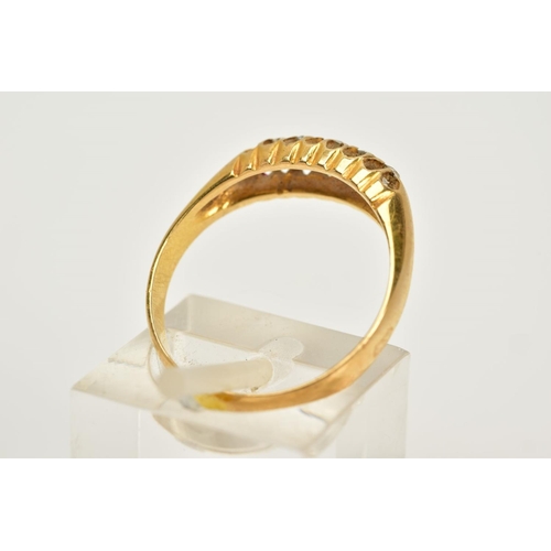 2 - AN EARLY TWENTIETH CENTURY 18CT GOLD FIVE STONE DIAMOND RING, designed with five claw set old cut di... 