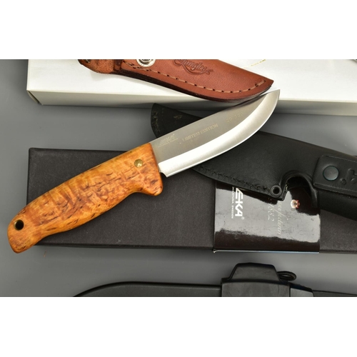 283 - A COLLECTION OF BOXED KNIVES with exception of the last item consisting of Smith & Wesson sheath kni... 