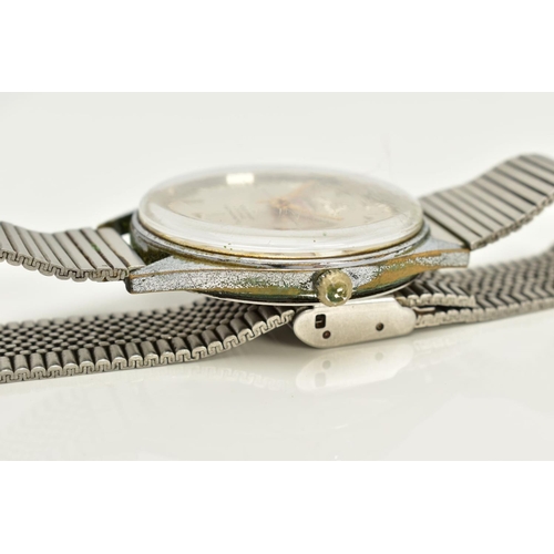 29 - A GENTLEMANS ATLANTIC WORLDMASTER WRISTWATCH, silver dial, Arabic and baton markers, dial signed 'At... 