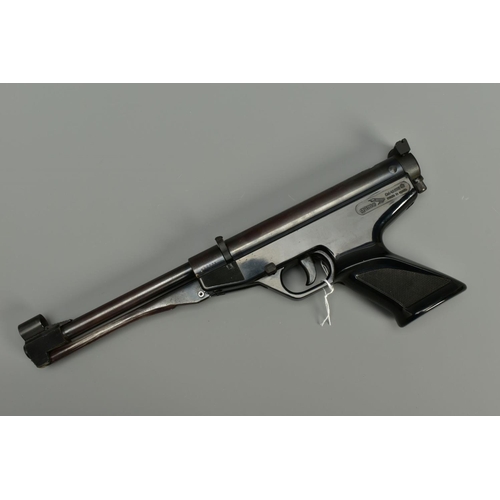 290 - A .177'' EL GAMO AIR PISTOL serial number 692233, it is fitted with an adjustable rear sight and hoo... 