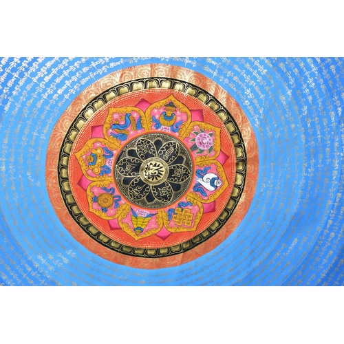 332 - A TIBETAN THANGKA WALL HANGING CIRCA MID TWENTIETH CENTURY, the hand painted central motif is surrou... 