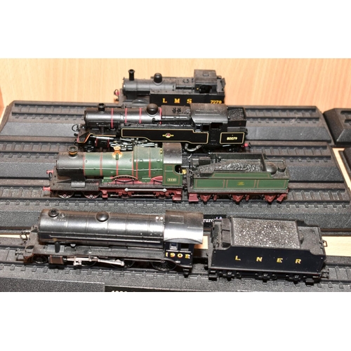 370 - TEN DISPLAY MODELS OF STEAM AND DIESEL LOCOMOTIVES, nine plastic models on tracks of 00 gauge size w... 