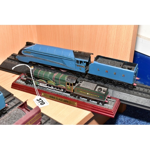 370 - TEN DISPLAY MODELS OF STEAM AND DIESEL LOCOMOTIVES, nine plastic models on tracks of 00 gauge size w... 