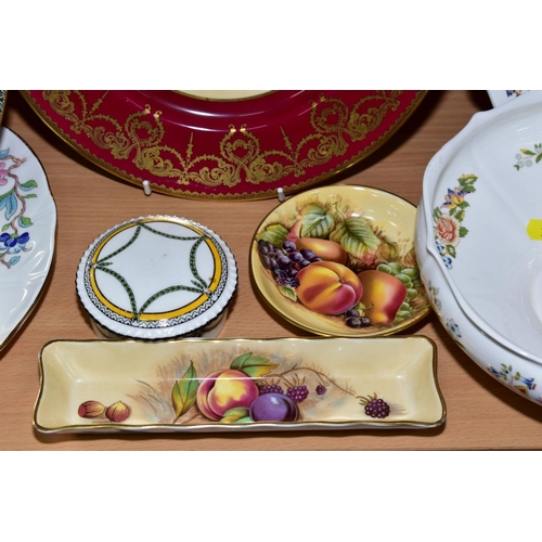 390 - A GROUP OF AYNSLEY BONE CHINA, including an 'Orchard Gold' pin dish (second) and a cabinet plate wit... 