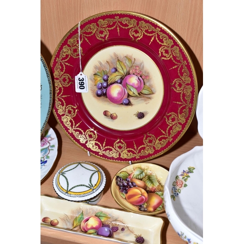 390 - A GROUP OF AYNSLEY BONE CHINA, including an 'Orchard Gold' pin dish (second) and a cabinet plate wit... 