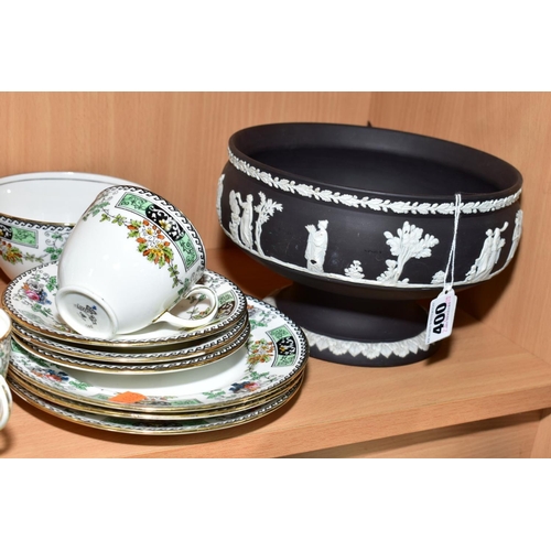 400 - A WEDGWOOD BLACK JASPERWARE FOOTED BOWL, diameter 20cm, together with a Delphine china teaset (21) a... 