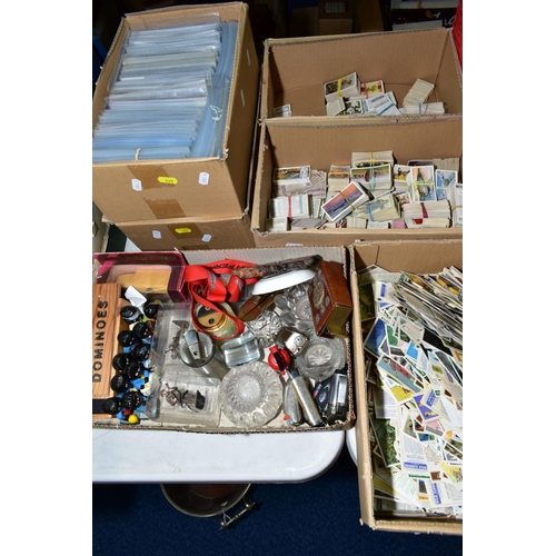 498 - FIVE SMALL BOXES OF CIGARETTE CARDS AND SUNDRY ITEMS, to include John Player and Wills loose cigaret... 