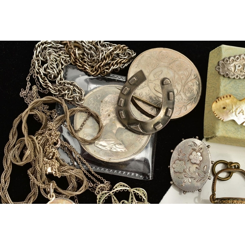 5 - A MISCELLANEOUS SELECTION OF ITEMS, to include a silver heart shaped snuff bottle, embossed with flo... 