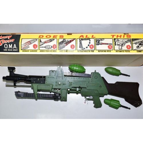 573 - A BOXED TOPPER JOHNNY SEVEN ONE MAN ARMY TOY GUN, No 602E, appears complete with all accessories, (m... 