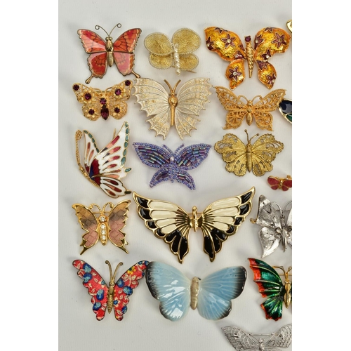 68 - A QUANTITY OF BUTTERFLY BROOCHES, to include yellow and white metal brooches of various designs such... 