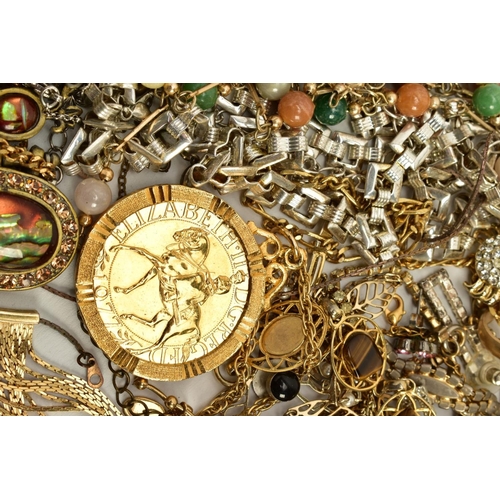 97 - A SELECTION OF COSTUME JEWELLERY, to include a mounted yellow metal Elizabeth II 1977 commemorative ... 