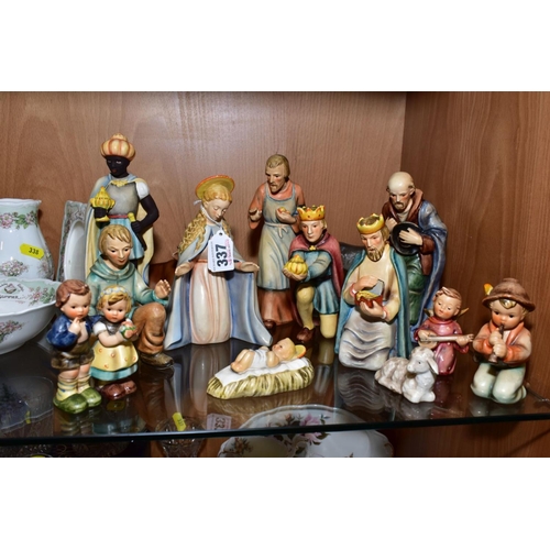 337 - A HUMMEL NATIVITY SET, HUM 214, comprising Madonna, Infant Jesus, Joseph, Shepherd with sheep, Littl... 