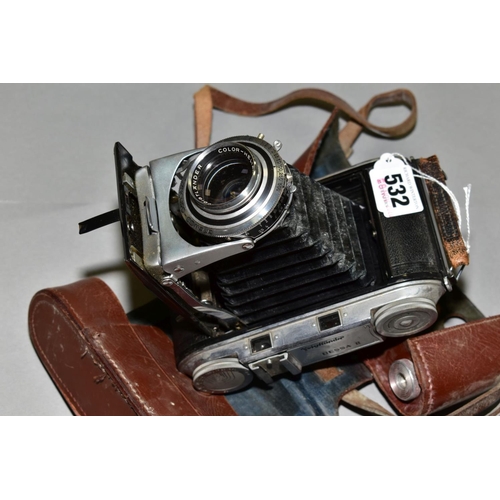 532 - VOIGTLANDER BESSA II RANGEFINDER 120 ROLL FILM CAMERA WITH VOIGTLANDER COLOUR-HELIAR 105mm f35 lens,... 