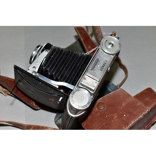 532 - VOIGTLANDER BESSA II RANGEFINDER 120 ROLL FILM CAMERA WITH VOIGTLANDER COLOUR-HELIAR 105mm f35 lens,... 