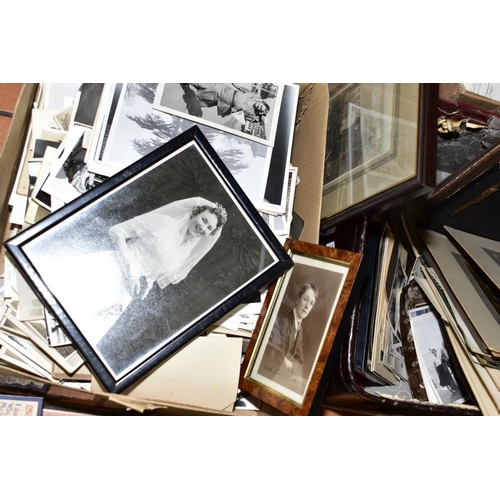 536 - PHOTOGRAPHS, a very large collection of mainly family photographs dating from the Edwardian era to t... 