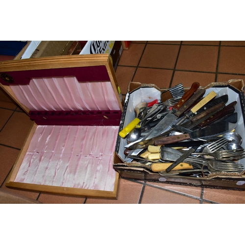 548 - AN EMPTY WOODEN CUTLERY BOX AND A BOX OF LOOSE CUTLERY, including assorted kitchen, utensils knives ... 