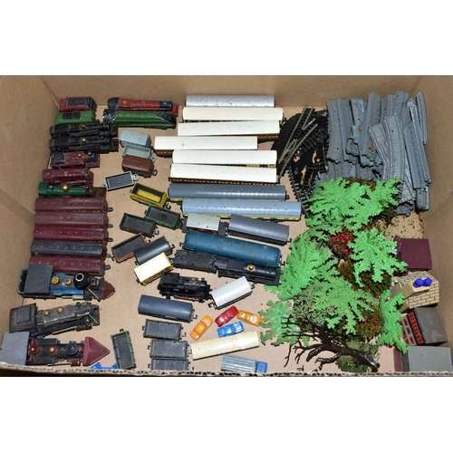 590 - A QUANTITY OF UNBOXED AND ASSORTED N GAUGE MODEL RAILWAY ITEMS, to include Graham Farish class 4P Co... 