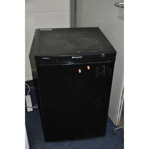 1131 - A HOTPOINT RZAAV22K.1 UNDER COUNTER FREEZER in black, width 55cm (PAT pass and working @-18 degrees)