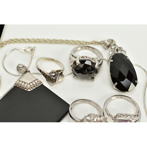 12 - A COLLECTION  OF WHITE METAL ASSORTED JEWELLERY ITEMS to include five gem rings to include amethyst ... 