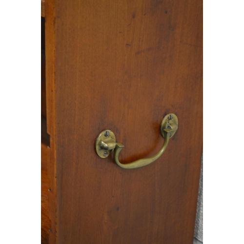 1319 - AN EARLY 20TH CENTURY MAHOGANY OPEN BOOKCASE, in the George III style, with a shaped top, two adjust... 