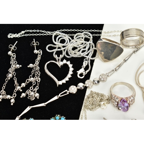 14 - A COLLECTION OF WHITE METAL ASSORTED JEWELLERY ITEMS to include a pair of turquoise stud earrings, a... 