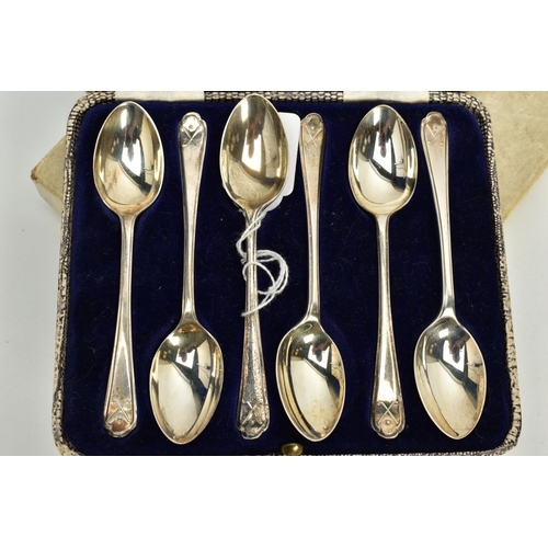 146 - A CASED SET OF SIX GOLFING TEASPOONS, each plain polished teaspoon, embossed with golfing clubs and ... 