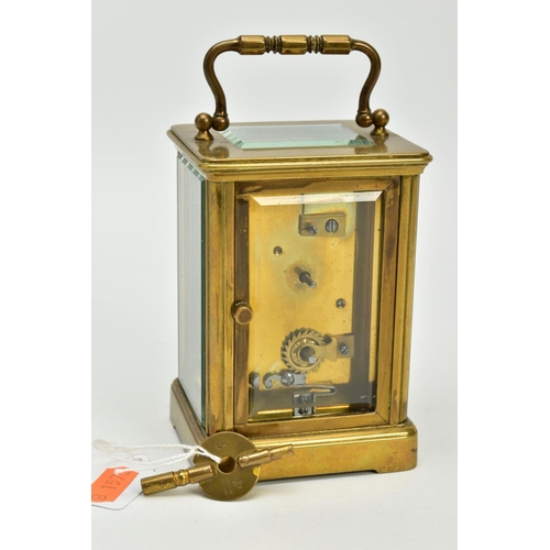 157 - A SMALL CARRIAGE CLOCK, within an open glass/brass case, white dial, Roman numerals, black hands, to... 