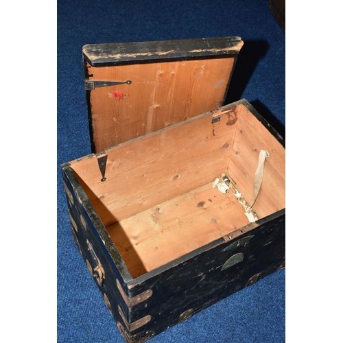 208 - A 19TH CENTURY OAK SILVER CHEST, with green cloth and paper lined fitted interior, hinged lid with b... 