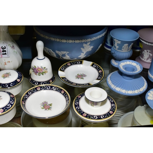 341 - A GROUP OF WEDGWOOD JASPERWARE AND WEDGWOOD BONE CHINA GIFTWARE, including 'Runnymede' pattern trink... 