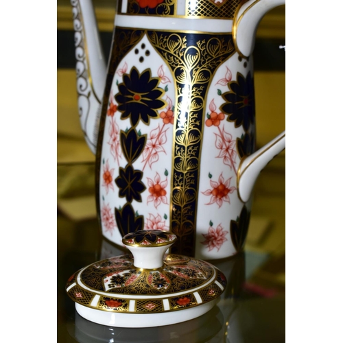 345 - A ROYAL CROWN DERBY IMARI 1128 PATTERN COFFEE POT, height 22cm, bears date code XL to cover and base... 