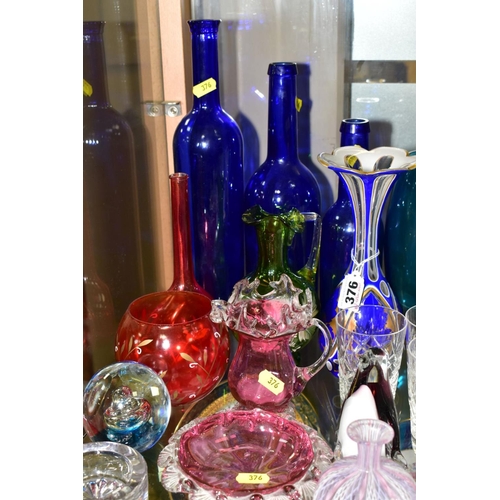 376 - A GROUP OF COLOURED AND CUT GLASSWARES, to include blue and white cased vase, cut to clear, height 2... 