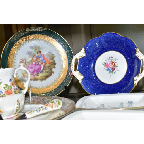 377 - A SMALL GROUP OF CERAMICS AND GLASS, to include Aynsley ' Cottage Garden' jug and spoon, Minton cabi... 