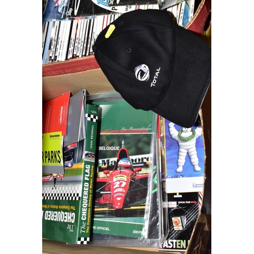 405 - A COLLECTION OF FORMULA ONE MEMORABILIA & EPHEMERA, race programmes, tickets, passes (some with auto... 