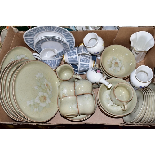 438 - TWO BOXES AND LOOSE CERAMICS, GLASS ETC, to include Denby 'Daybreak' part dinnerwares, Aynsley 'Cott... 