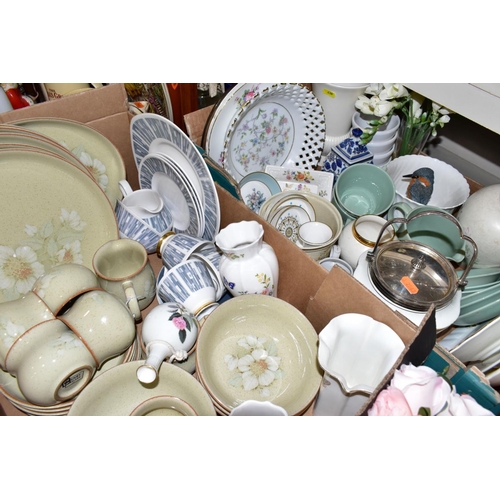 438 - TWO BOXES AND LOOSE CERAMICS, GLASS ETC, to include Denby 'Daybreak' part dinnerwares, Aynsley 'Cott... 