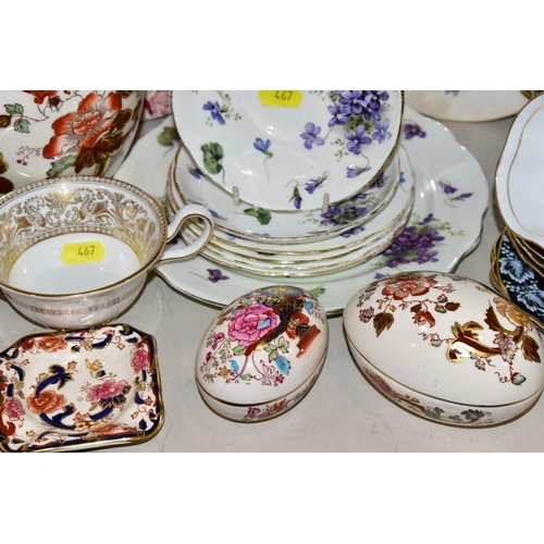 467 - A GROUP OF ASSORTED CERAMICS INCLUDING MASONS IRONSTONE 'MANDALAY' JUG AND ASHTRAY, 'Brown Velvet' g... 