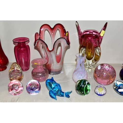 469 - A COLLECTION OF 20TH CENTURY COLOURED GLASSWARE, including ten modern paperweights, some Caithness, ... 