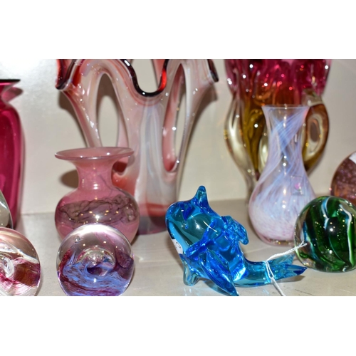 469 - A COLLECTION OF 20TH CENTURY COLOURED GLASSWARE, including ten modern paperweights, some Caithness, ... 