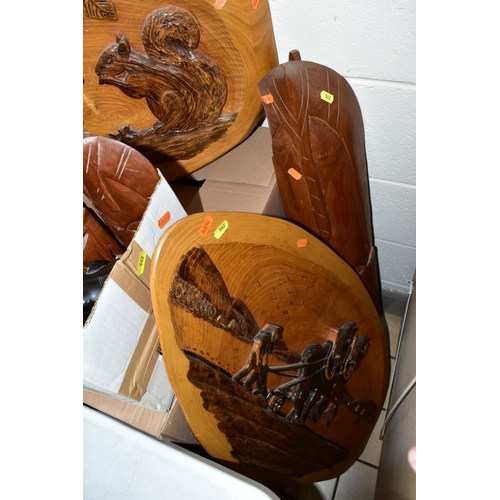 562 - VARIOUS MODERN/TOURIST TRIBAL ITEMS, to include a cowhide shield with Assegai and hardwood club, hei... 