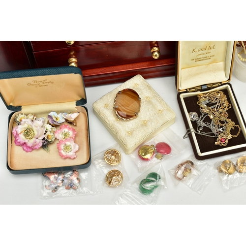 133 - A WOODEN JEWELLERY BOX AND OTHER BOX WITH CONTENTS, a dark wooden, multi draw jewellery box with con... 