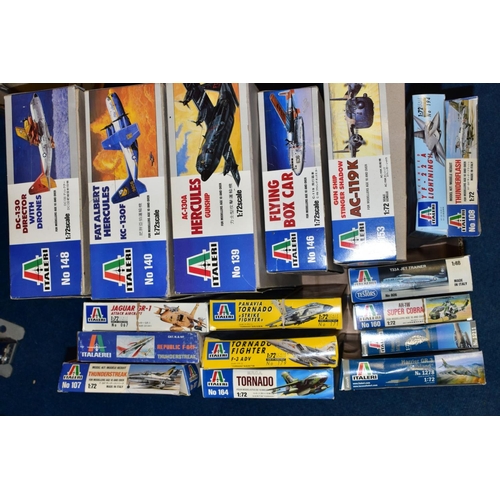 493 - A QUANTITY OF BOXED UNBUILT ITALERI PLASTIC CONSTRUCTION KITS, all are assorted military aircraft, a... 