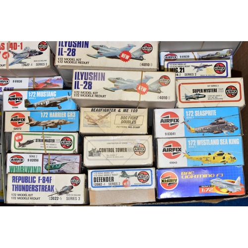 495 - A QUANTITY OF BOXED UNBUILT AIRFIX PLASTIC CONSTRUCTION KITS, majority are assorted military Airfix,... 