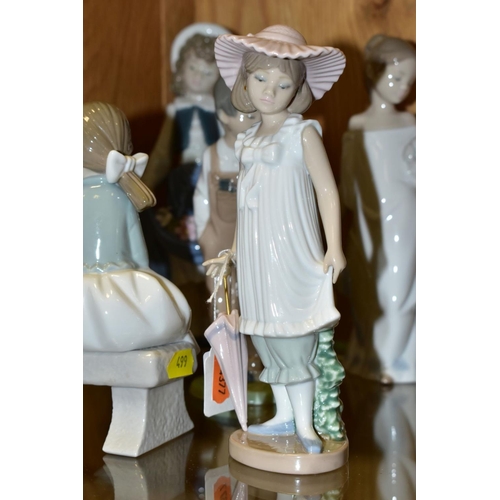 499 - FIVE NAO FIGURES/GROUP, comprising boxed 'April Showers' No 1126, height 19cm, boxed figure group 'F... 