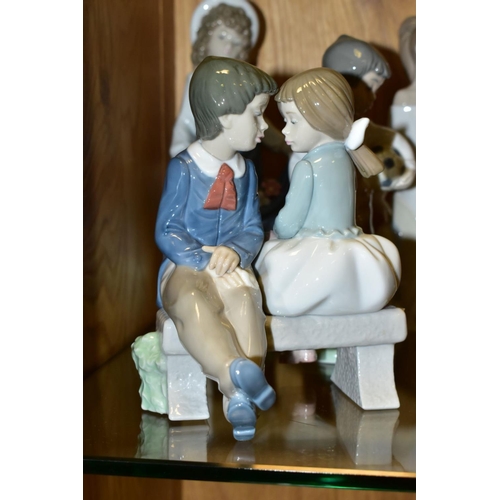 499 - FIVE NAO FIGURES/GROUP, comprising boxed 'April Showers' No 1126, height 19cm, boxed figure group 'F... 