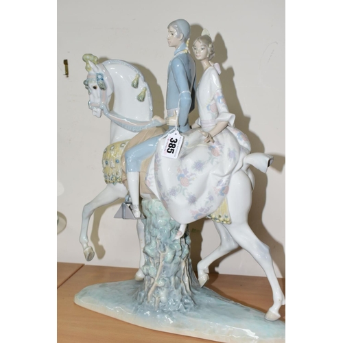 385 - A LLADRO FIGURINE VALENCIANS GROUP No 4648, of a lady and gentleman on horseback, sculptor Fulgencio... 