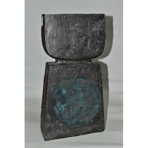 401 - A TROIKA POTTERY 'DOUBLE BASE' VASE BY BENNY SIROTA, dark grey/black textured glaze, the lower secti... 