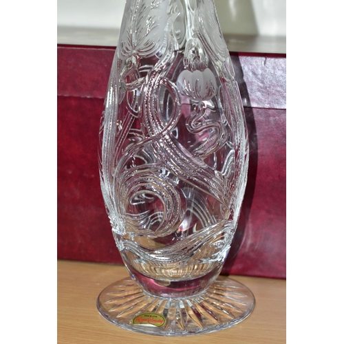 422 - A BOXED ROYAL BRIERLEY HERITAGE COLLECTION LIMITED EDITION TULIP DECANTER AND STOPPER, no 3/100, wit... 