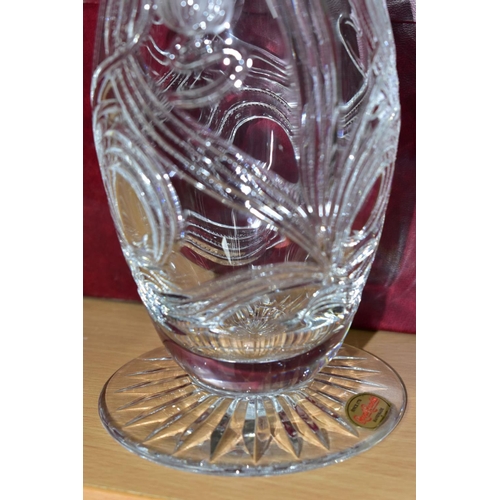 422 - A BOXED ROYAL BRIERLEY HERITAGE COLLECTION LIMITED EDITION TULIP DECANTER AND STOPPER, no 3/100, wit... 